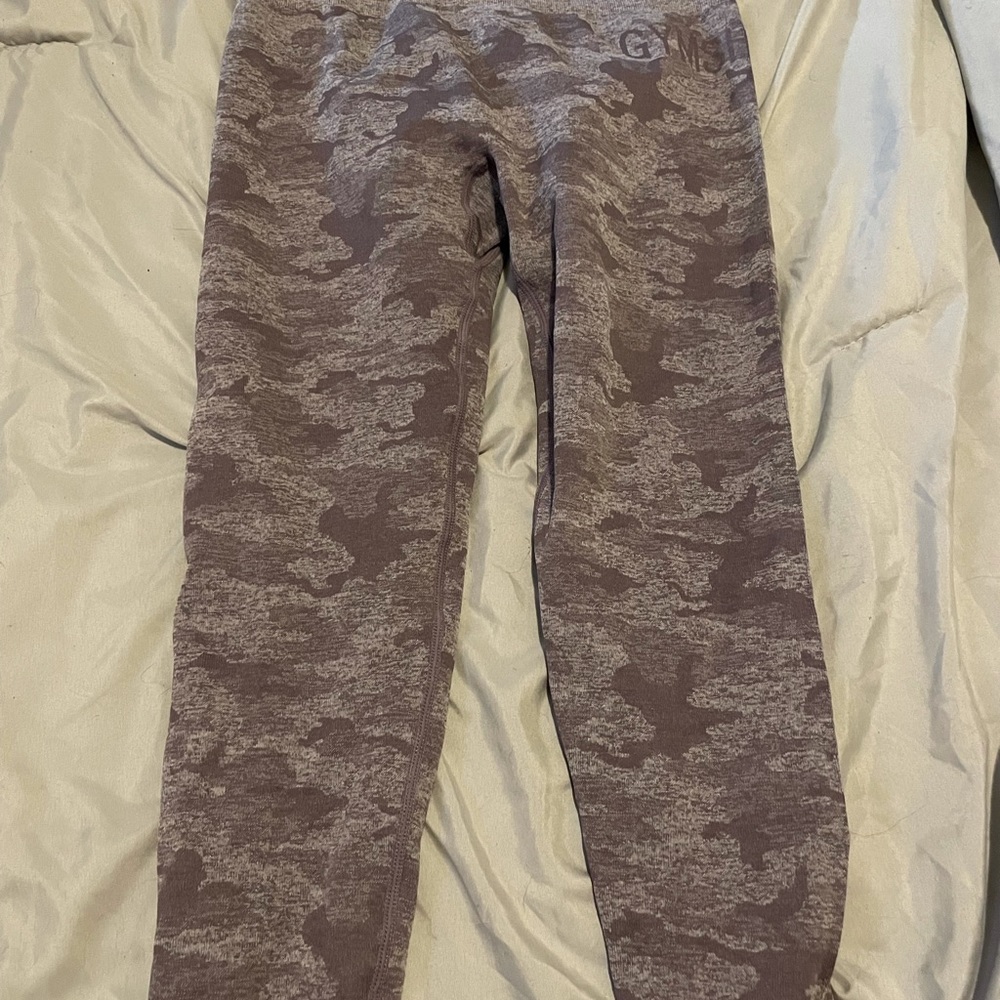COPY - Gymshark purple camo leggings